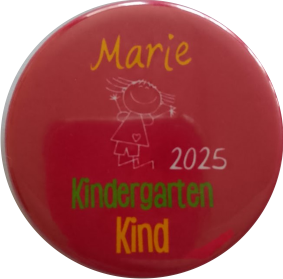 Kindergarten Button rot mit Namen 2025